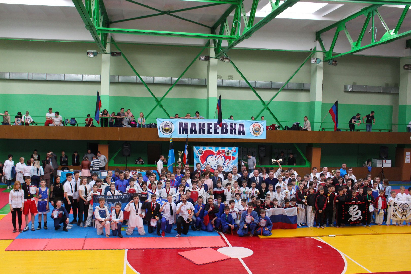 3500 спортсменов приняли участие в фестивале боевых искусств в Макеевке