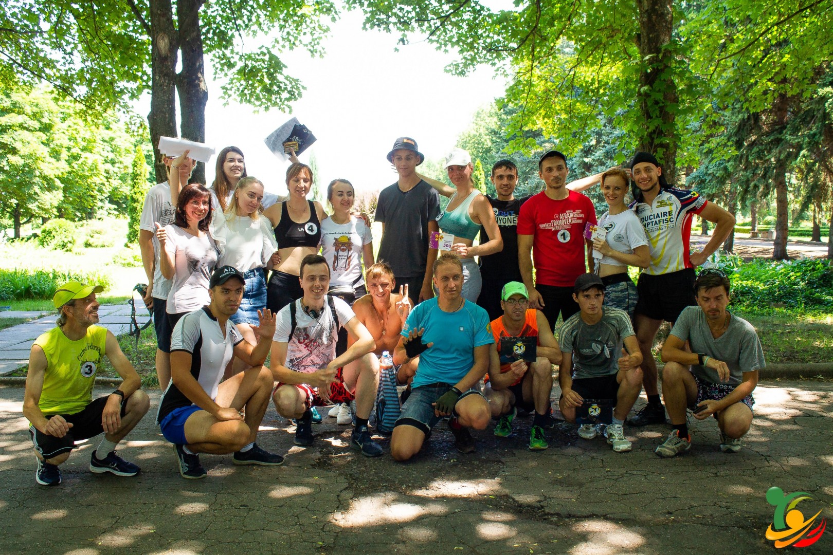 В Донецке прошел благотворительный забег «Бегущие сердца»