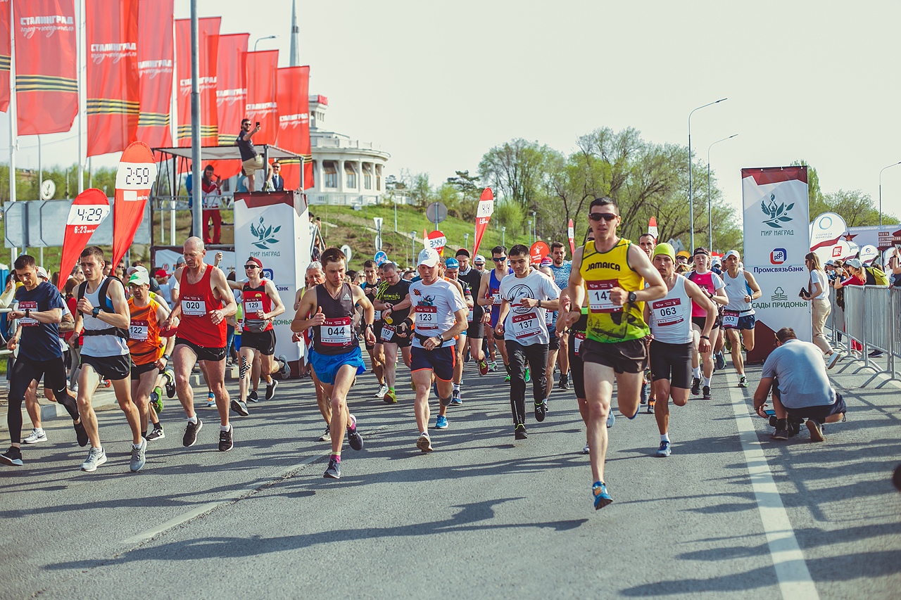 «Честь. Достоинство. Победа» - спортсмен Республики принял участие в 31м Волгоградском марафоне