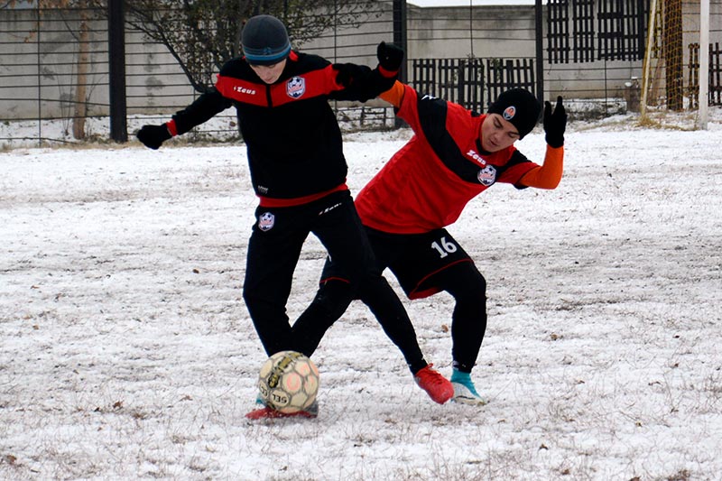 В Донецке пройдет третий тур зимнего первенства города по футболу